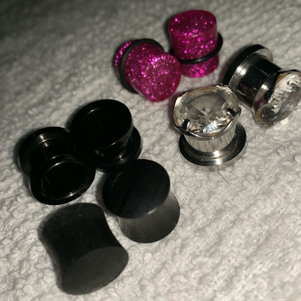 Set of 4 00 plugs